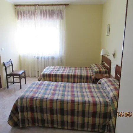 Acantilado Guest house *